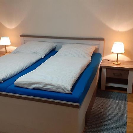 Preisbewusste Ferienwohnung Fuer 2 Personen U. Kleinkind Utarp ภายนอก รูปภาพ