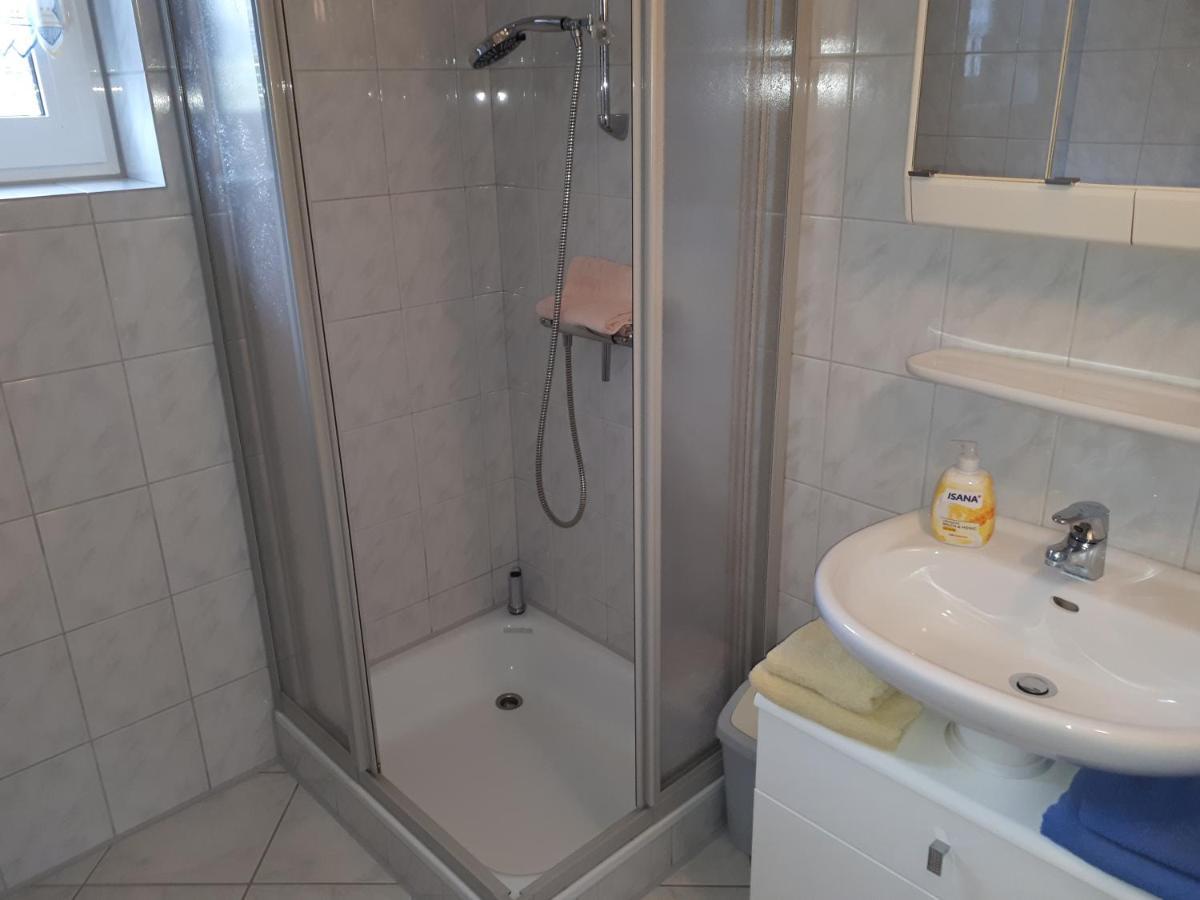 Preisbewusste Ferienwohnung Fuer 2 Personen U. Kleinkind Utarp ภายนอก รูปภาพ