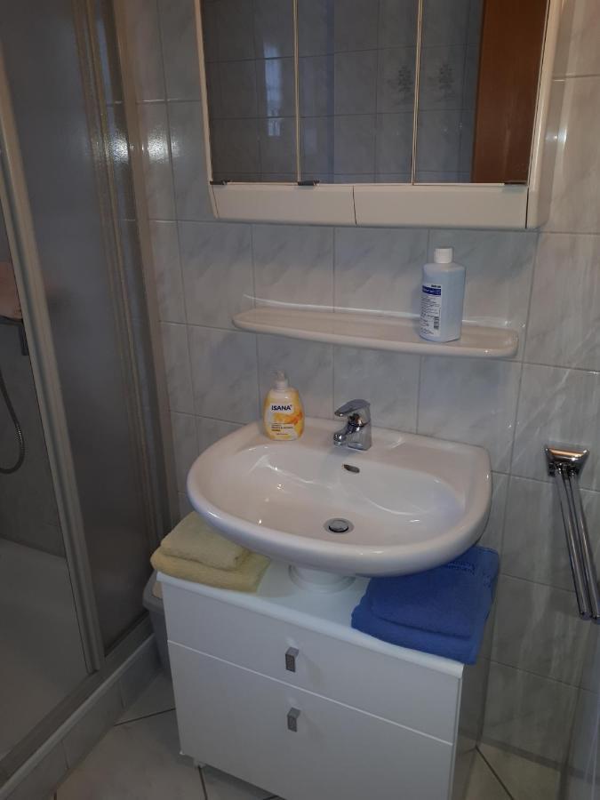 Preisbewusste Ferienwohnung Fuer 2 Personen U. Kleinkind Utarp ภายนอก รูปภาพ