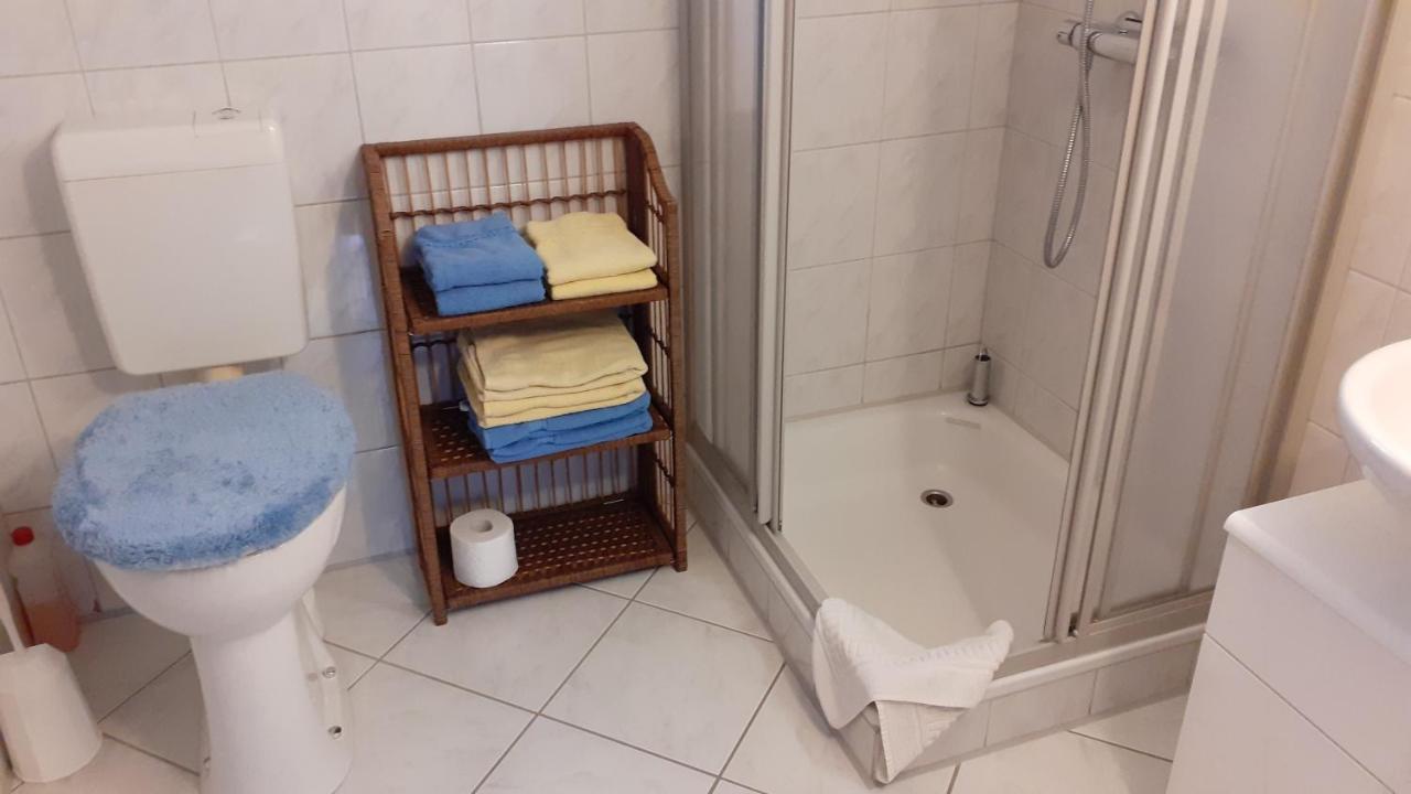 Preisbewusste Ferienwohnung Fuer 2 Personen U. Kleinkind Utarp ภายนอก รูปภาพ